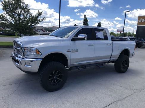Used 2015 RAM 2500 Laramie AWD/4WD image 3