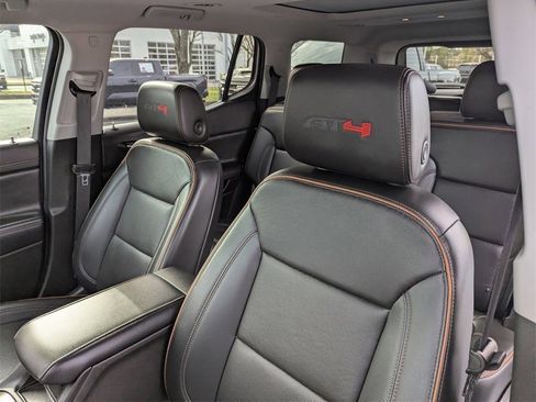 Used 2022 GMC Acadia AT4 w/ Technology Package image 14