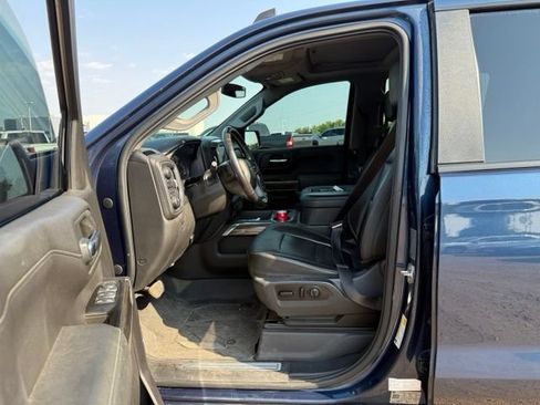 Used 2019 Chevrolet Silverado 1500 LT Trail Boss AWD/4WD image 15