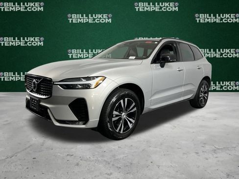 Used 2024 Volvo XC60 B5 Core image 3