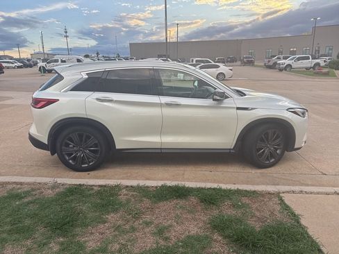 Used 2020 INFINITI QX50 Essential w/ Edition 30 Package FWD image 5
