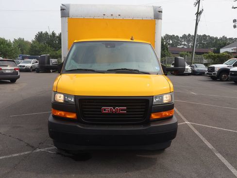 Used 2021 GMC Savana 3500 Extended w/ Power Convenience Package RWD image 2