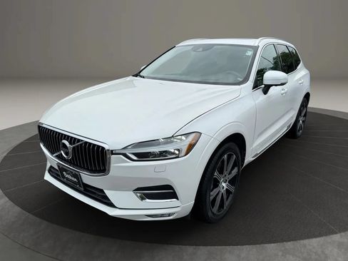 Used 2020 Volvo XC60 T5 Inscription w/ Protection Package Premier AWD/4WD image 11