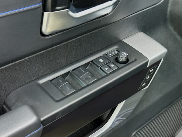 Used 2022 Toyota Tundra Platinum AWD/4WD image 18
