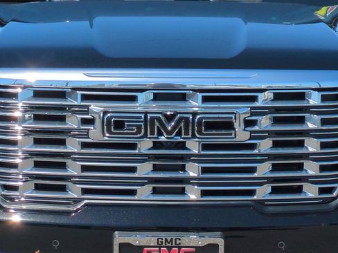 Used 2025 GMC Acadia Denali w/ Super Cruise Package AWD/4WD image 50