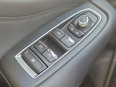 Certified 2025 Subaru Legacy Limited w/ Popular Package #3 image 25