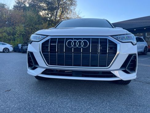 Used 2023 Audi Q3 2.0T Premium w/ Convenience Package image 5