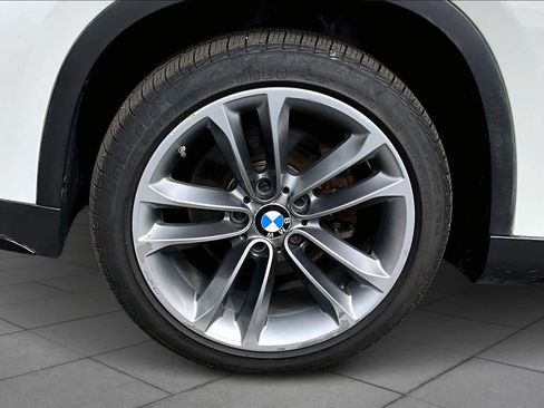 Used 2015 BMW X1 xDrive28i image 11