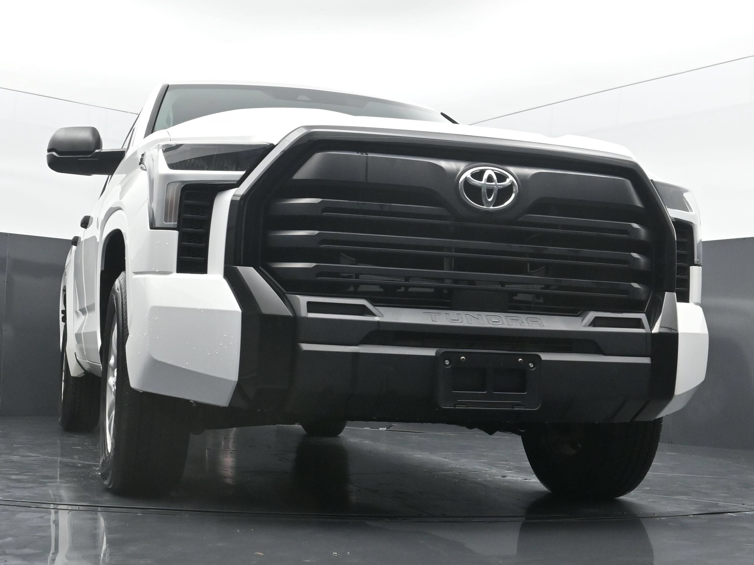Used 2022 Toyota Tundra SR w/ SR Tow Package RWD image 41