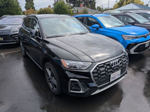 Used 2023 Audi Q5 e Premium w/ Convenience Package AWD/4WD image 9