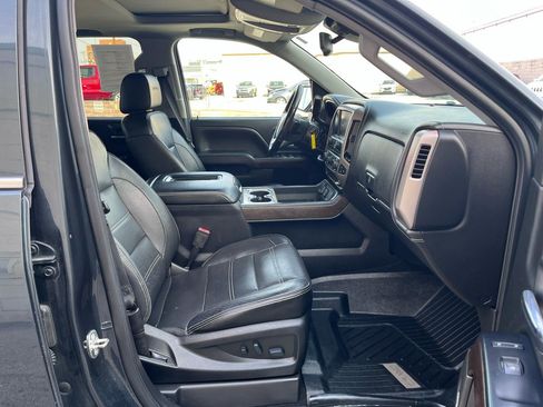 Used 2018 GMC Sierra 1500 Denali w/ Denali Ultimate Package image 16