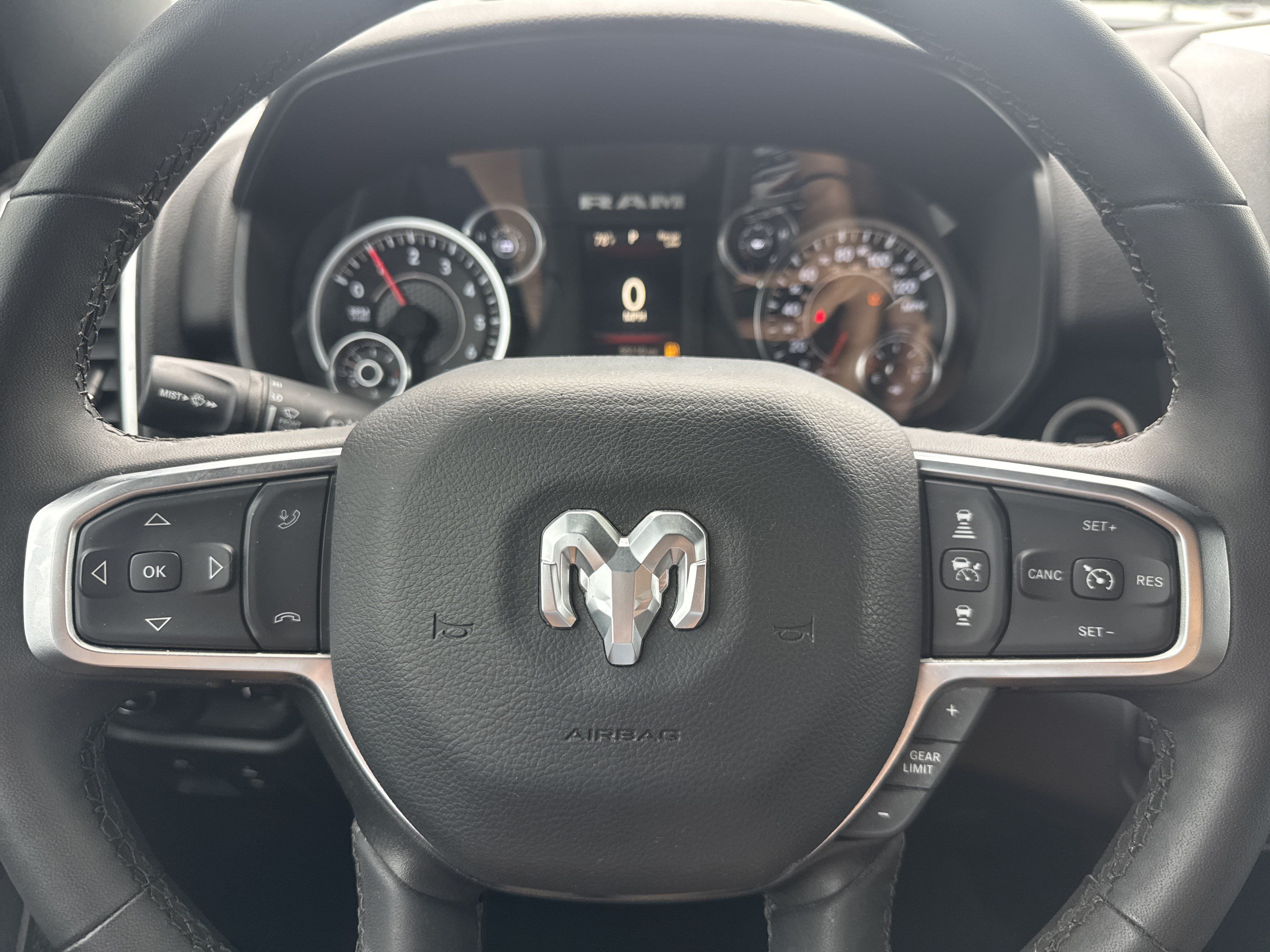 Used 2025 RAM 1500 Big Horn AWD/4WD image 10