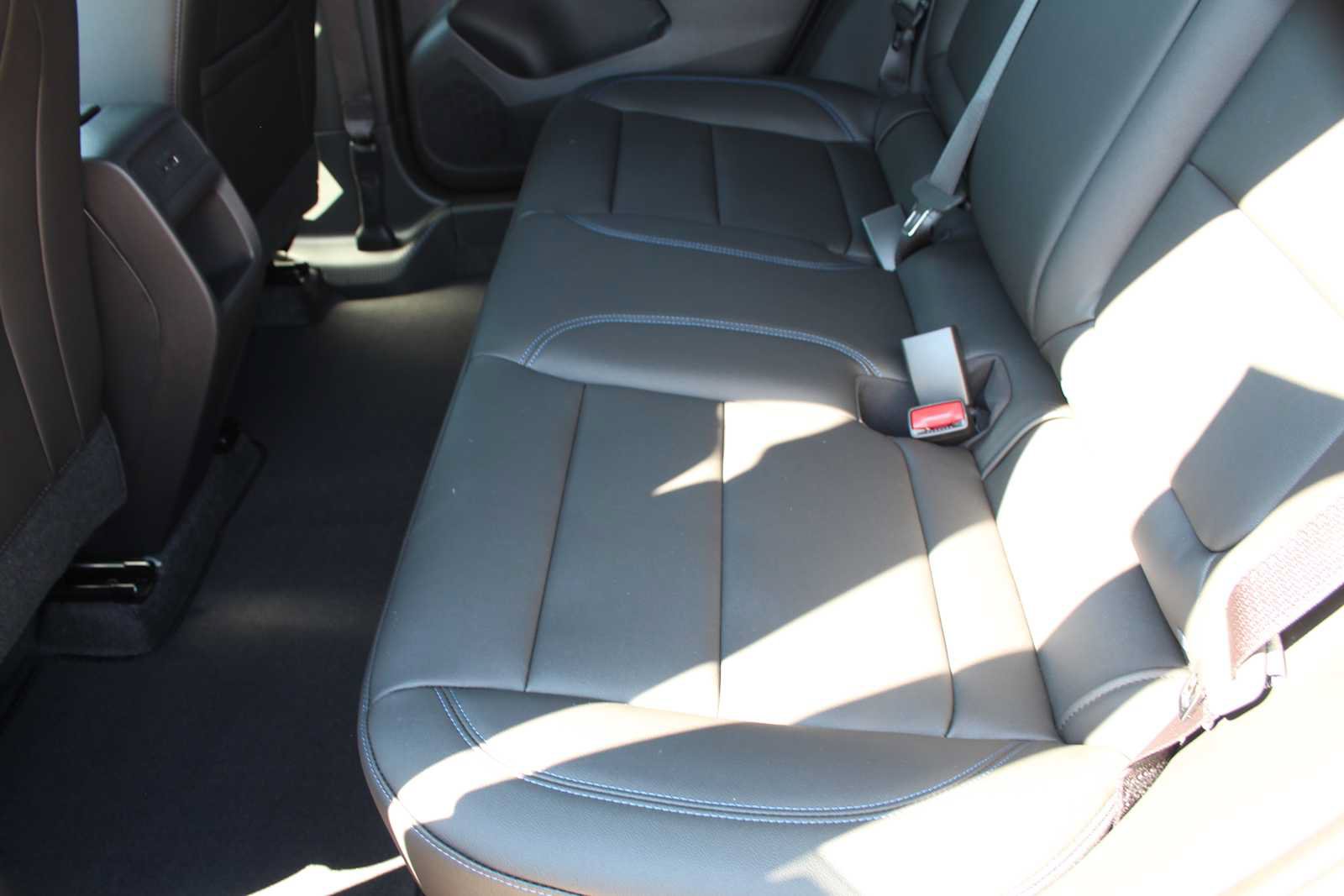 New 2026 Buick Envista Sport Touring w/ Convenience I Package FWD image 24