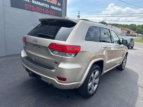 Used 2014 Jeep Grand Cherokee Overland w/ Advanced Technology Group AWD/4WD image 8