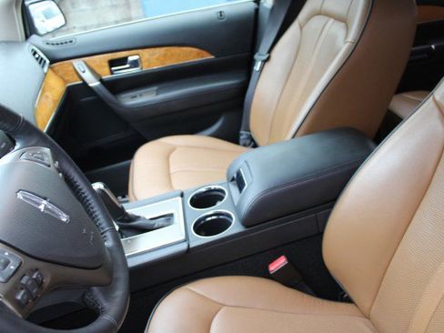 Used 2013 Lincoln MKX AWD image 23