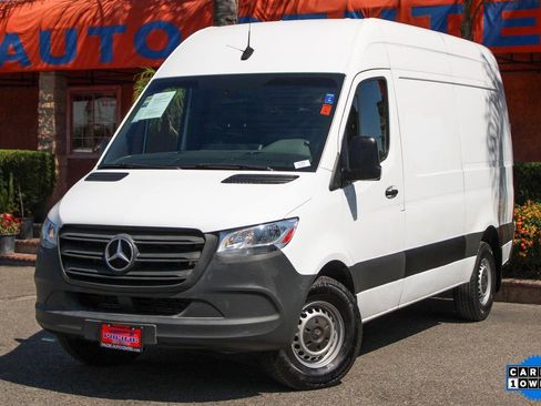Used 2021 Mercedes-Benz Sprinter 144 Cargo image 3