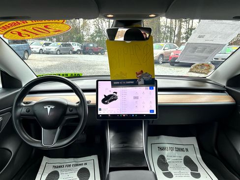 Used 2018 Tesla Model 3 Long Range image 24