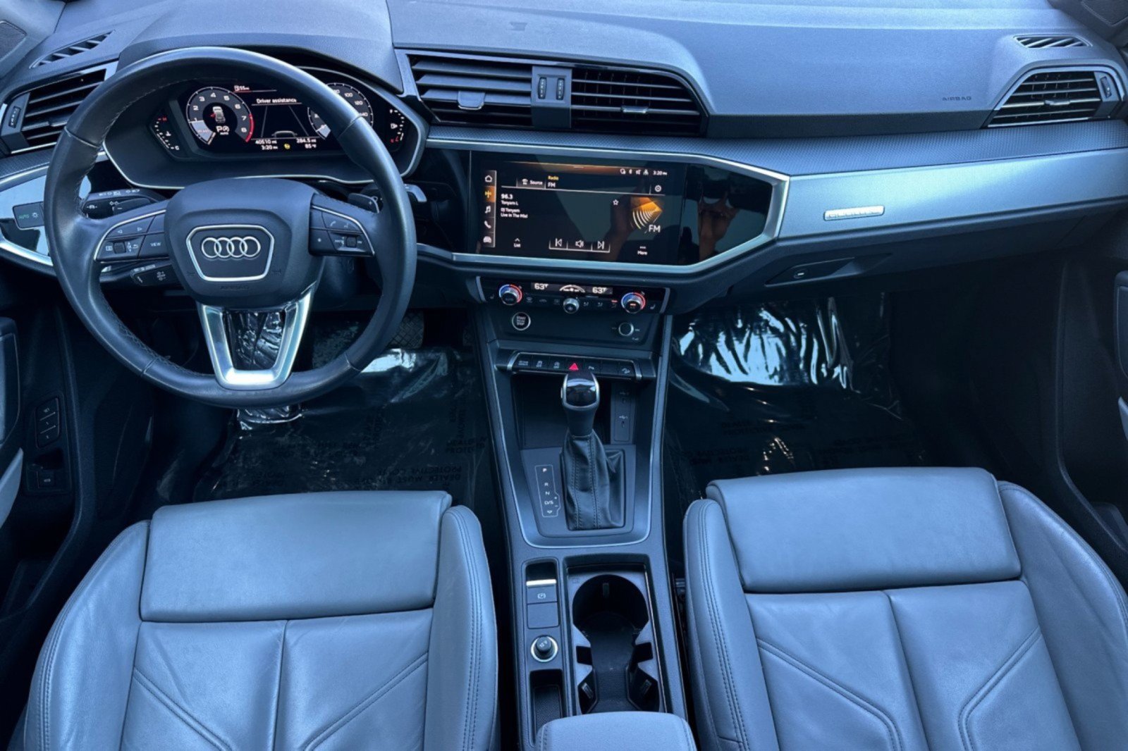 Used 2023 Audi Q3 2.0T Premium w/ Black Optic Sport Package AWD/4WD image 12