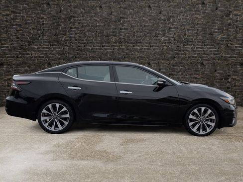 Used 2019 Nissan Maxima Platinum w/ Illumination Package FWD image 3