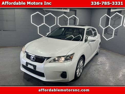 Used 2013 Lexus CT 200h w/ Premium Pkg w/Navigation image 1