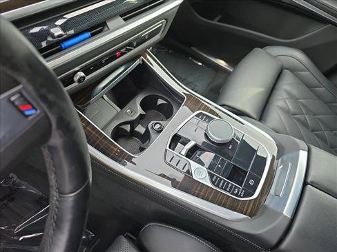 Used 2024 BMW X5 xDrive40i w/ M Sport Package AWD/4WD image 25