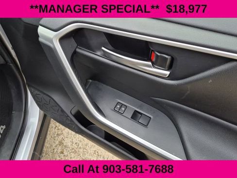 Used 2021 Toyota RAV4 XLE image 14