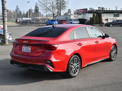 Used 2024 Kia Forte GT-Line image 8