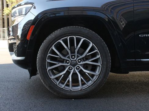 Used 2021 Jeep Grand Cherokee L Summit image 10