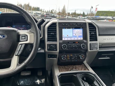 Certified 2019 Ford F250 Lariat w/ Lariat Ultimate Package image 26
