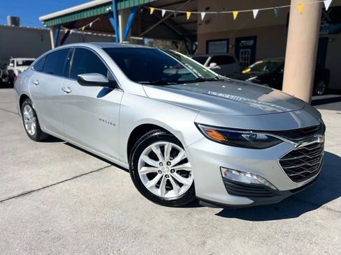 Used 2021 Chevrolet Malibu LT image 3