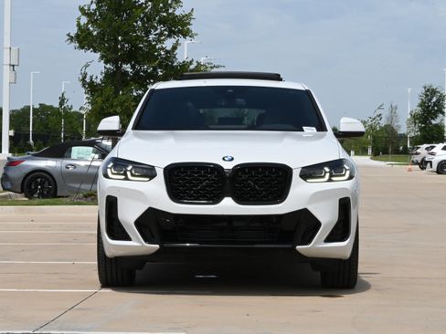 Used 2025 BMW X4 xDrive30i w/ Premium Package AWD/4WD image 3