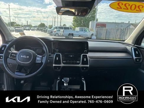 Used 2022 Kia Sorento S w/ Panoramic Sunroof Package AWD/4WD image 10