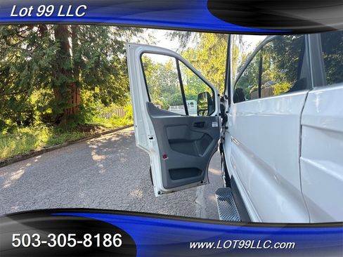 Used 2018 Ford Transit 150 XL image 32