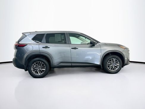 Used 2023 Nissan Rogue S AWD/4WD image 10