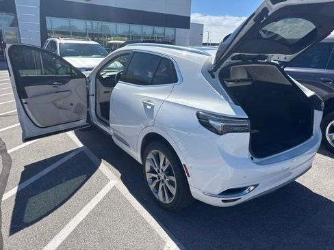 Used 2022 Buick Envision Avenir w/ Technology Package II AWD/4WD image 3