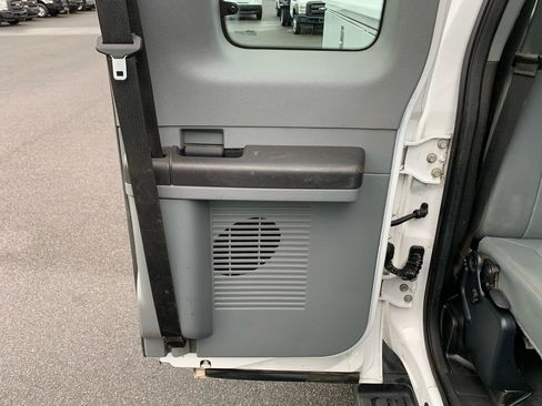 Used 2015 Ford F250 XL w/ Power Equipment Group image 30