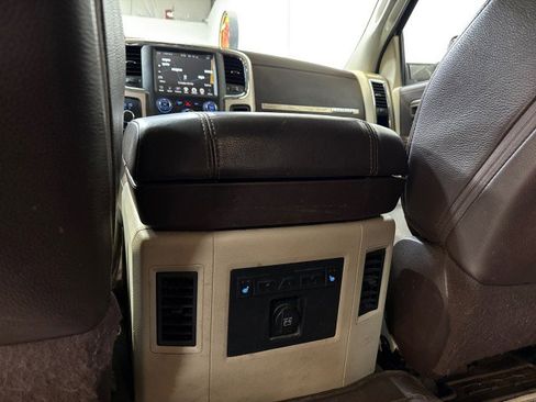 Used 2017 RAM 3500 Laramie Longhorn image 42