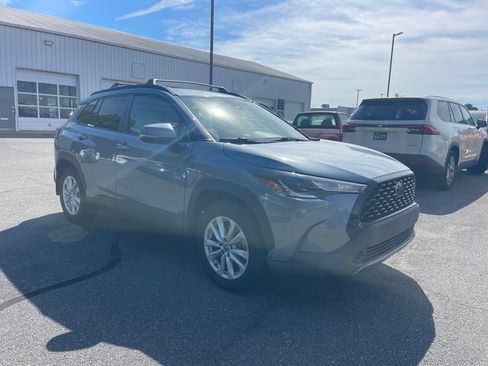 Used 2022 Toyota Corolla Cross LE AWD/4WD image 7