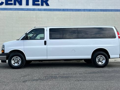 Certified 2024 Chevrolet Express 3500 LT w/ LT Preferred Equipment Group RWD image 7
