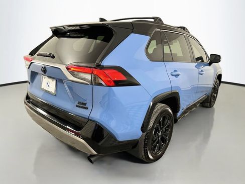 Used 2024 Toyota RAV4 XSE AWD/4WD image 5