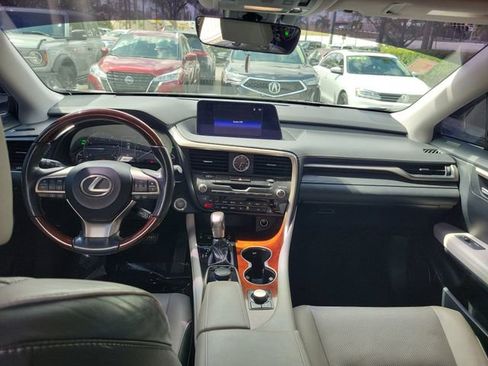 Used 2019 Lexus RX 350L FWD w/ Premium Package image 9
