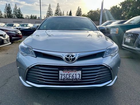 Used 2016 Toyota Avalon XLE FWD image 2