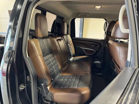 Used 2016 Nissan Titan Platinum Reserve image 18
