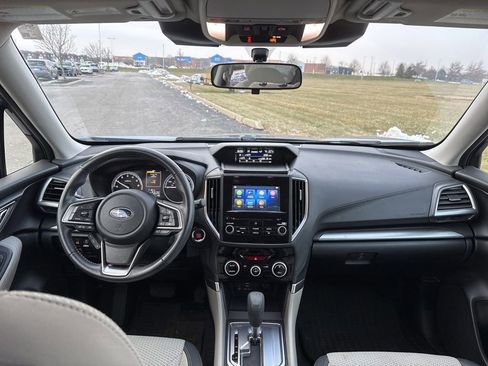Used 2022 Subaru Forester Premium image 21