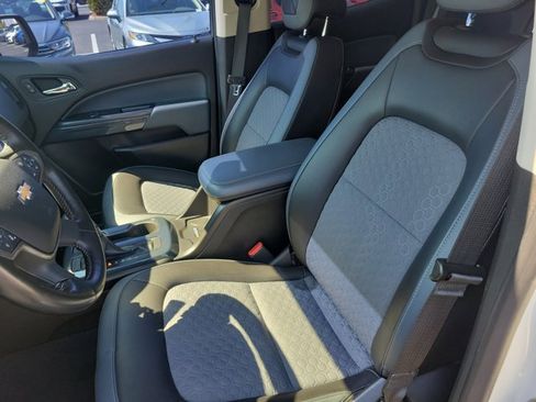 Used 2019 Chevrolet Colorado Z71 image 18