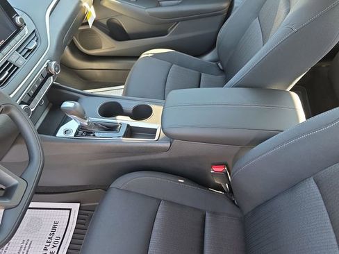 Certified 2025 Nissan Altima 2.5 S FWD image 21