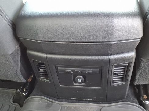 Used 2023 RAM 1500 Warlock AWD/4WD image 17