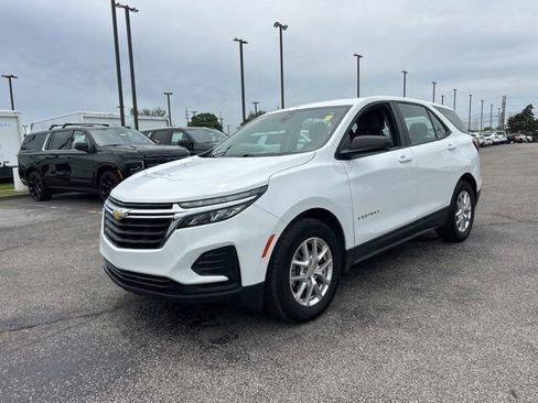 Used 2024 Chevrolet Equinox LS w/ Driver Confidence II Package FWD image 7