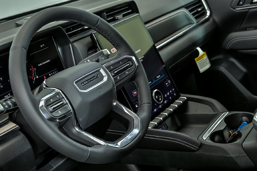 New 2027 GMC Terrain Denali w/ LPO, Floor Liner Package AWD/4WD image 10
