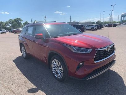 New 2026 Toyota Highlander Platinum